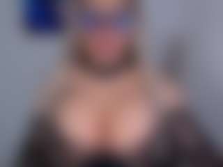 emmabigcock's Live Sex Cam Show