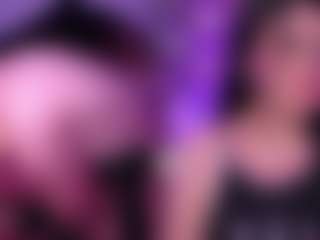 Live cam show with IsabellaBlow - Normal on friskycurves.com