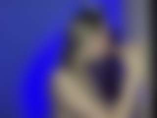Live cam show with JuleLaffitte - Tiny Tits on Camsoda