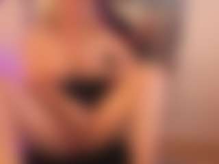 JulieDeep's Live Sex Cam Show