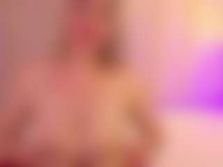 JulieDeep's Live Sex Cam Show