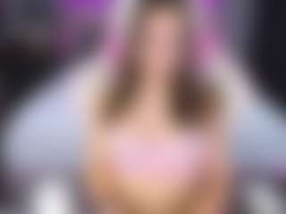 Live cam show with maggiemrrr - Strapon on madthumbs