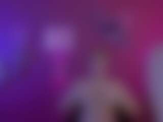 aiva-velvet's Live Sex Cam Show
