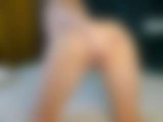 Live cam show with Aneta-Hart - Role Play on milfzrlive.com