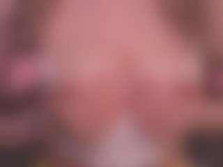 Live cam show with DeneseJirik - Petite on CamClone