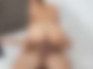 Julesxlove's Live Sex Cam Show