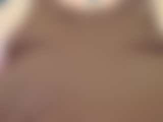 VeronikaGold's Live Sex Cam Show