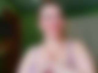 Live cam show with VeronikaGold - Blue Eyes on Mixed Magazine Live