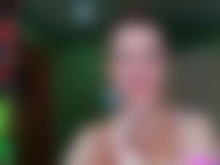 Live cam show with VeronikaGold - Blonde Hair MILF on realtime-chat