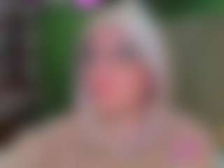 VeronikaGold's Live Sex Cam Show
