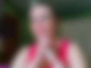 Live cam show with VeronikaGold - Blonde Hair MILF on Camming Site