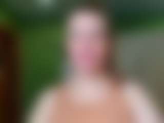 Live cam show with VeronikaGold - Blue Eyes on madthumbs