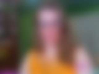 VeronikaGold's Live Sex Cam Show