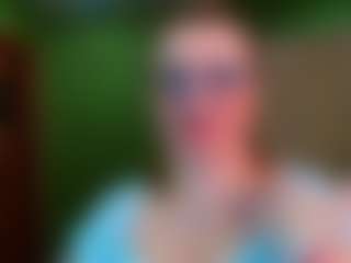 VeronikaGold's Live Sex Cam Show