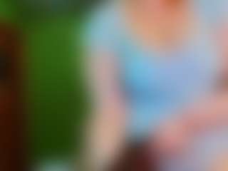Live cam show with VeronikaGold - Butt Plug on Camiplay Live
