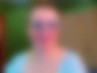 VeronikaGold's Live Sex Cam Show