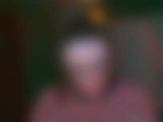 Live cam show with VeronikaGold - Shaved on WildCum