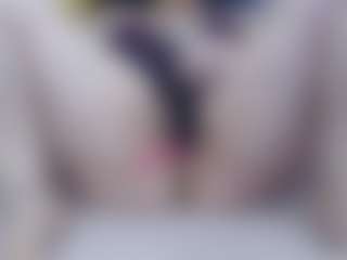 Live cam show with Seductivehot - Big Nipples on TastyBlacksLive