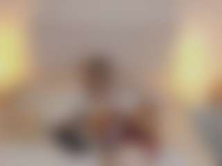 TinyRosse's Live Sex Cam Show