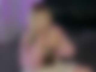 Live cam show with Eva - Camel Toe on makecum.org