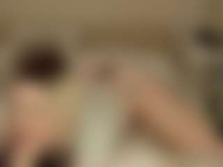Live cam show with Eva - Moan on Hubzter Live