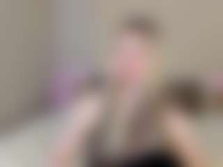 Live cam show with Eva - Upskirt on justonemore.cc