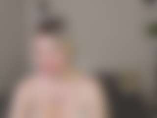 Live cam show with Eva - Smooth on intimatelivegirls.com