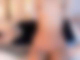 Live cam show with Ainoanoire - Foot Fetish on livesuperchat.net