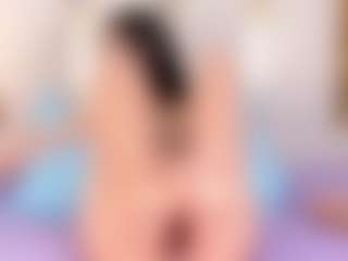 Ainoanoire's Live Sex Cam Show