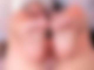 Ainoanoire's Live Sex Cam Show