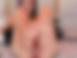 Ainoanoire's Live Sex Cam Show
