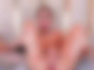 Ainoanoire's Live Sex Cam Show