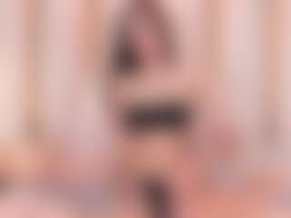 Ainoanoire's Live Sex Cam Show