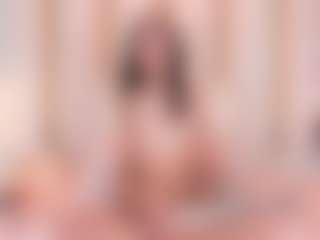 Ainoanoire's Live Sex Cam Show