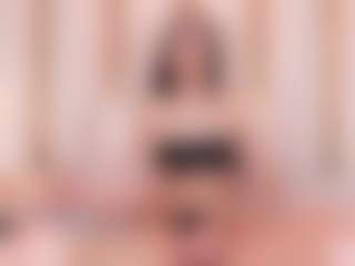 Ainoanoire's Live Sex Cam Show