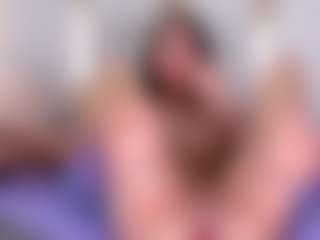 Ainoanoire's Live Sex Cam Show