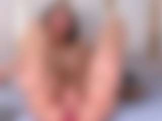 Ainoanoire's Live Sex Cam Show