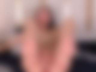 Live cam show with Ainoanoire - Butt Plug on Milfs Live