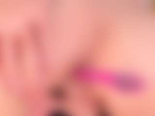 Live cam show with Ainoanoire - Oil on Streamer API
