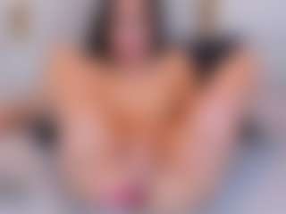 Ainoanoire's Live Sex Cam Show