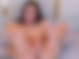 Ainoanoire's Live Sex Cam Show