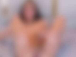 Ainoanoire's Live Sex Cam Show