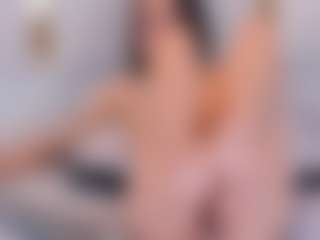 Ainoanoire's Live Sex Cam Show