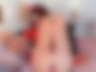 Ainoanoire's Live Sex Cam Show