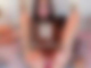 Ainoanoire's Live Sex Cam Show
