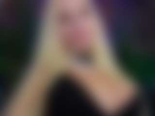 Live cam show with BarbieKara - Blonde Hair on Camsoda