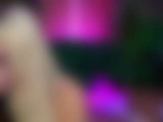 Live cam show with BarbieKara - Blue Eyes on Camsoda