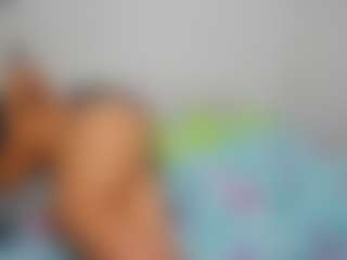 Live cam show with Sophie - Facial on Mixed Magazine Live