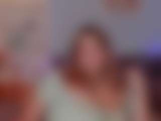 Live cam show with Foxy - Plussize on TottyGirls