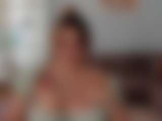 Live cam show with Foxy - Red Hair on livesuperchat.net
